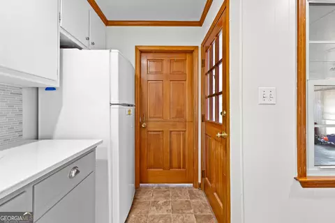 Entry Way - 2255 Etheridge Mill Rd, Griffin, GA 30224 photo 3 of 8