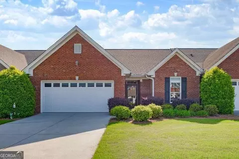 221 Regency Ln SW, Calhoun, GA 30701