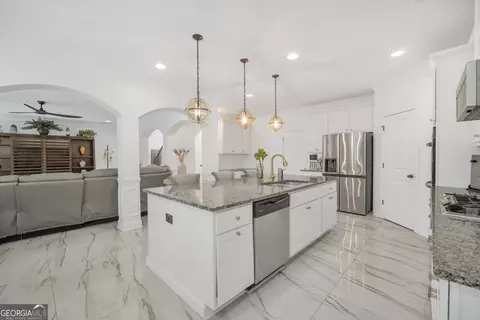 Kitchen - 3709 Royer Ln #23, Hampton, GA 30228 photo 6 of 6