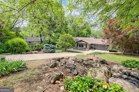 2403 Hidden Valley Rd, Hiawassee, GA 30546