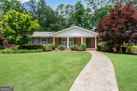 2310 Kings Point Dr, Atlanta, GA 30338