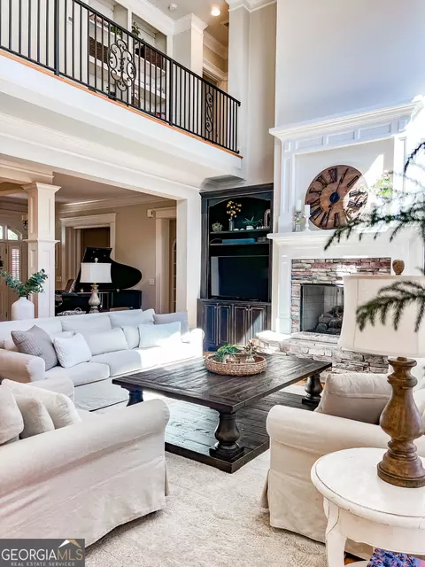 Living - 156 Pond View Rd, Evans, GA 30809 photo 1 of 1