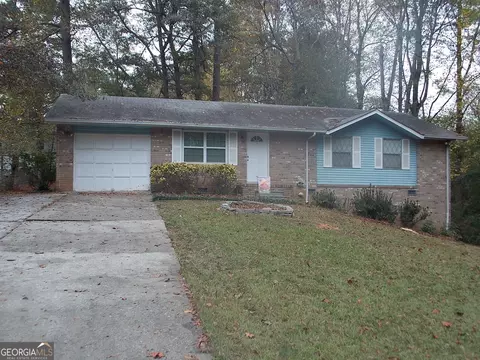 1320 Labelle St, Jonesboro, GA 30238