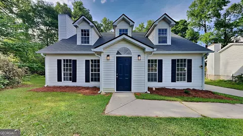 5326 Nader Pl, Stone Mountain, GA 30088
