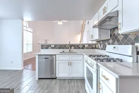 2869 Hickory Run Cir, Duluth, GA 30096 photo 16