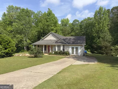 Exterior - 204 Bluff Ct, Jackson, GA 30233 photo 1 of 5