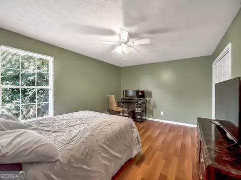 Bedroom - 204 Bluff Ct, Jackson, GA 30233 photo 7 of 11