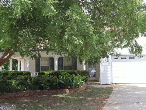 108 Jessica Ct, Byron, GA 31008