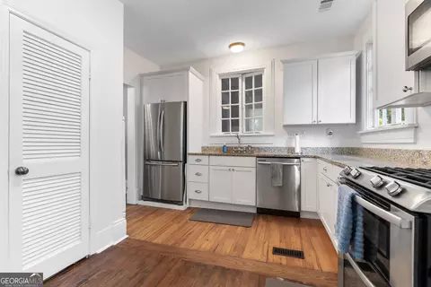 Kitchen - 136 Corbin Ave, Macon, GA 31204 photo 3 of 4