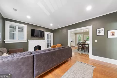 Living - 136 Corbin Ave, Macon, GA 31204 photo 2 of 2