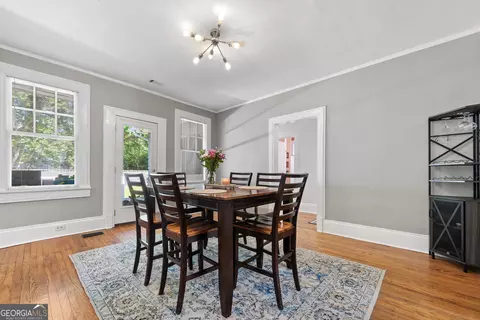 Dining - 136 Corbin Ave, Macon, GA 31204 photo 1 of 2