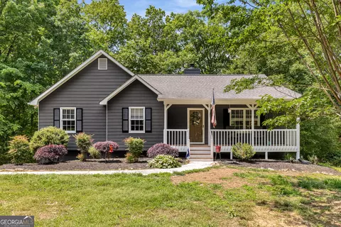 588 Peachtree Dr SE, White, GA 30184
