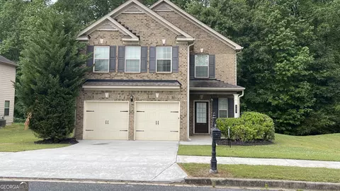 749 Rolling Downs Dr, Loganville, GA 30052