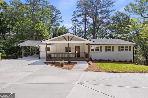 6835 Sunny Brook Ln, Sandy Springs, GA 30328