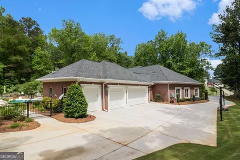 Exterior - 850 Cog Hl, Mcdonough, GA 30253 photo 5 of 15