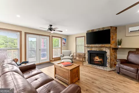 Living - 2109 Pine Tree Cir, Gainesville, GA 30501 photo 1 of 1