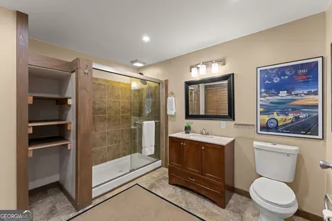 Bath - 2109 Pine Tree Cir, Gainesville, GA 30501 photo 3 of 3