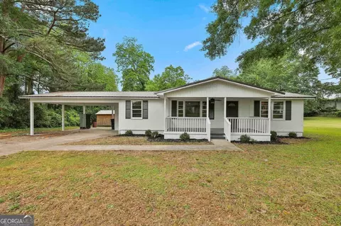 112 Willow Dr, Woodbury, GA 30293
