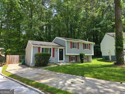 2036 Countydown Ln, Stone Mountain, GA 30088