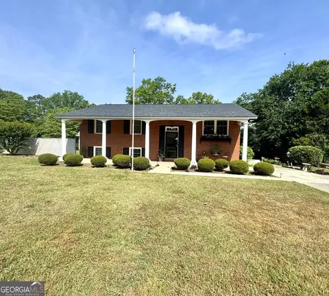 412 Woods Ave, Dublin, GA 31021