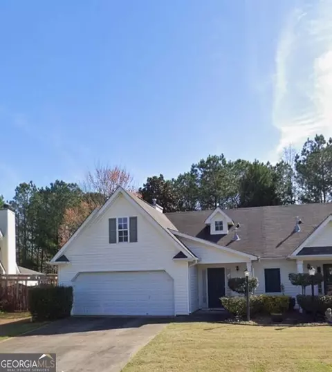 70 Courtyard Dr, Newnan, GA 30265