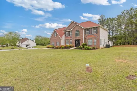 6932 Dalehollow Dr, Lithonia, GA 30058