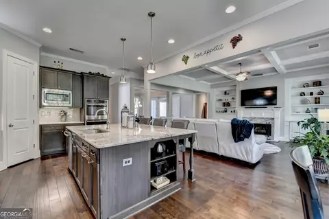 Kitchen - 5741 Autumn Flame Dr, Braselton, GA 30517 photo 12 of 12