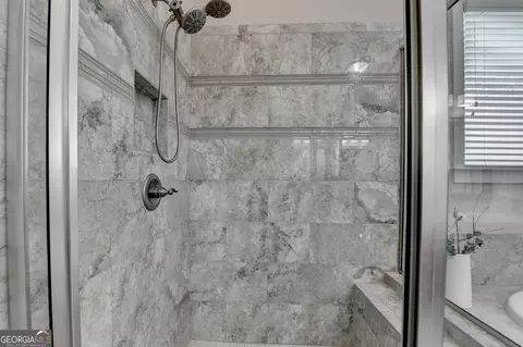 Bath - 5741 Autumn Flame Dr, Braselton, GA 30517 photo 5 of 9