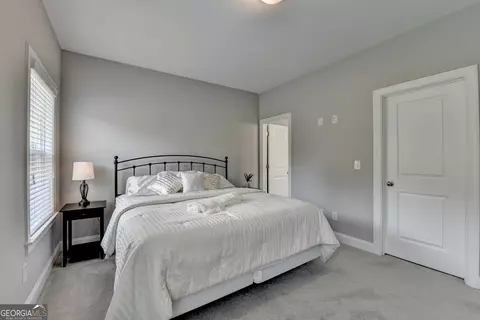 Bedroom - 5741 Autumn Flame Dr, Braselton, GA 30517 photo 10 of 14