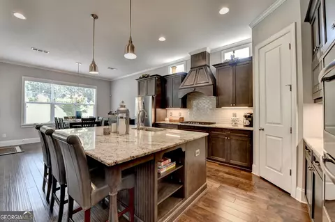 Kitchen - 5741 Autumn Flame Dr, Braselton, GA 30517 photo 6 of 12