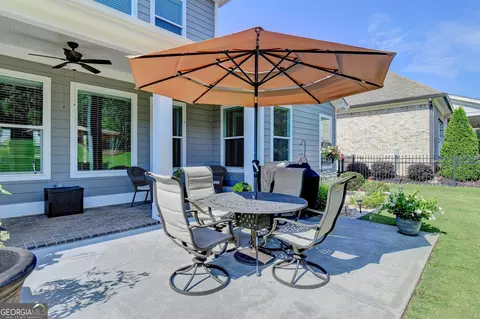 Exterior - 5741 Autumn Flame Dr, Braselton, GA 30517 photo 12 of 34
