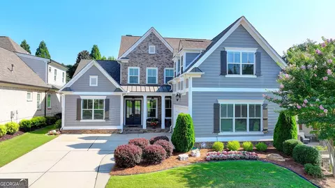 Exterior - 5741 Autumn Flame Dr, Braselton, GA 30517 photo 2 of 34