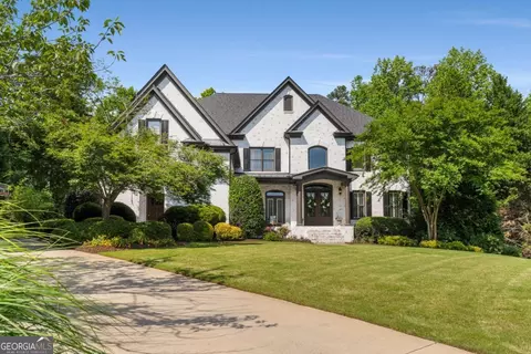 12815 Oak Falls Dr, Alpharetta, GA 30009