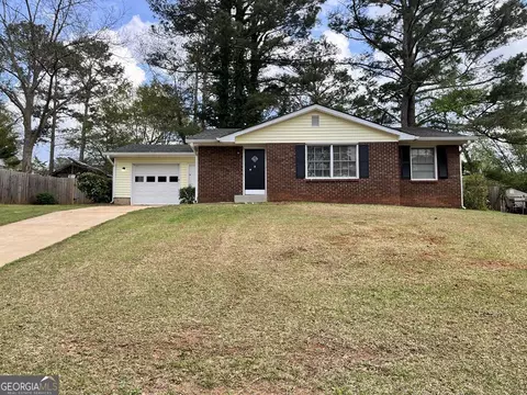1685 Pheasant Dr, Jonesboro, GA 30238