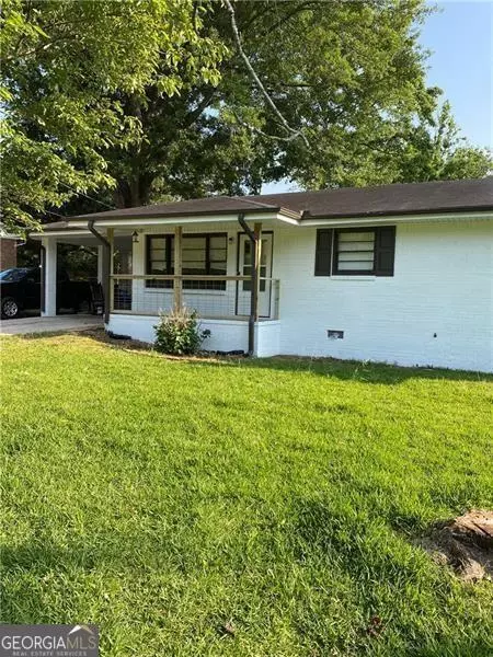 304 Elizabeth Ln, Griffin, GA 30223