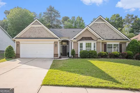 352 Southgate Dr, Locust Grove, GA 30248