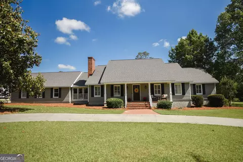 1737 Green Acres Dr, Vidalia, GA 30474