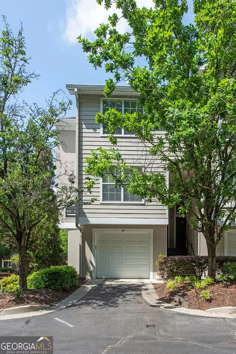 4252 River Green Dr #501, Atlanta, GA 30327