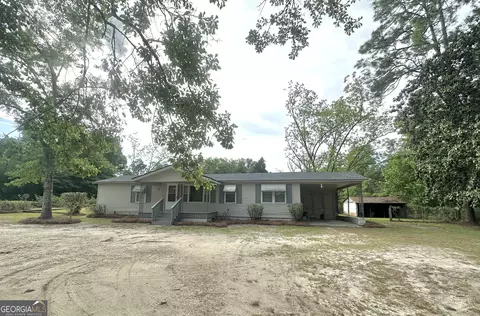 75 N Irwinton Ave, Mcrae-helena, GA 31037