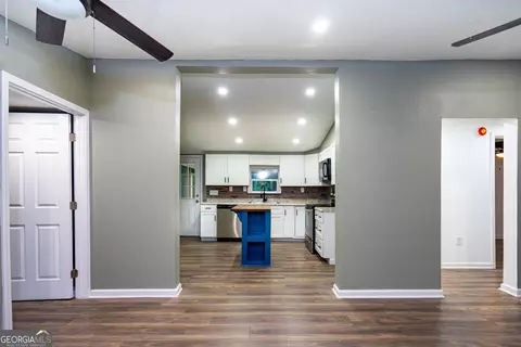 Entry Way - 323 Robert Taylor Rd, Lagrange, GA 30240 photo 1 of 1