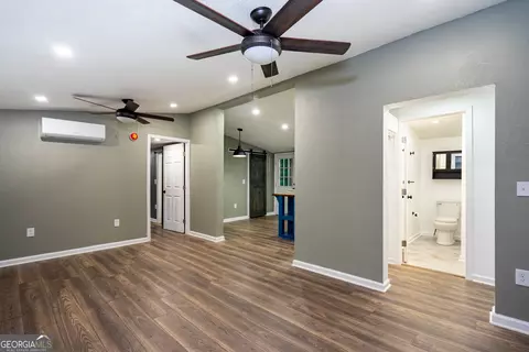 Living - 323 Robert Taylor Rd, Lagrange, GA 30240 photo 2 of 2