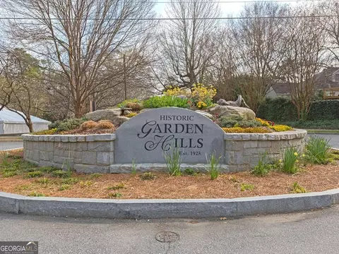 464 Pine Tree Dr NE, Atlanta, GA 30305