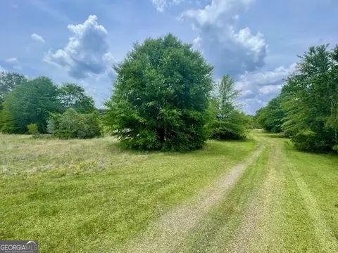 3161 Pollett Rd, Wadley, GA 30477