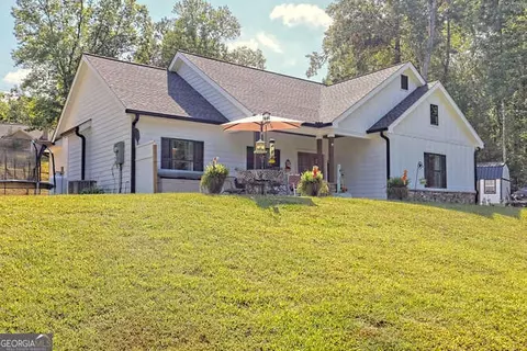 346 Woodland Ln, Hayesville, NC 28904