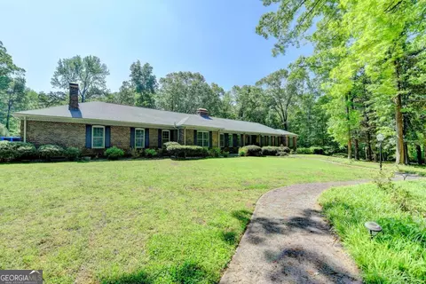 168 Woodland Valley Rd, Lawrenceville, GA 30046