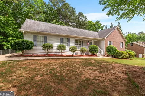372 River Point Dr, Mcdonough, GA 30252