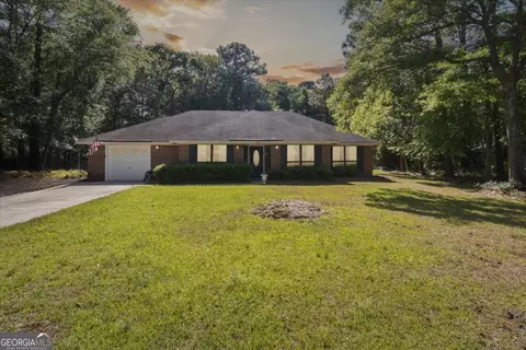 92 S Huntington Ct, Richmond Hill, GA 31324