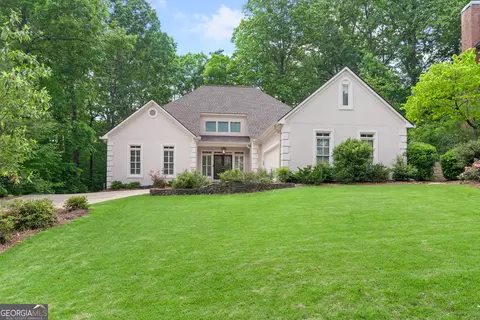 2140 Azalea Dr, Roswell, GA 30075