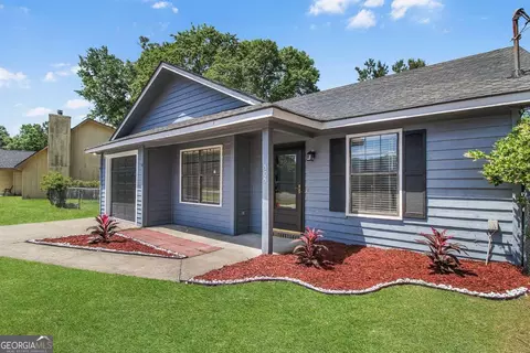 505 Whisper Ln, Hinesville, GA 31313