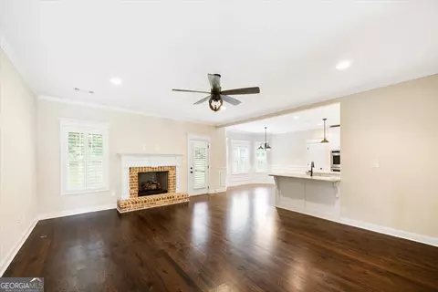 Living - 135 Broadleaf Dr, Macon, GA 31210 photo 3 of 3